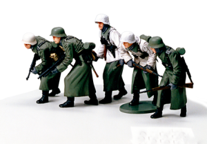 German Assault Infantry w/Winter Gear, Tamiya 35256