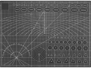 Mata do cięcia - elastyczna czarna A2