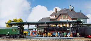 Peron, Faller 120181